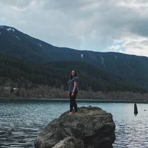 Meet your Posher, Rae